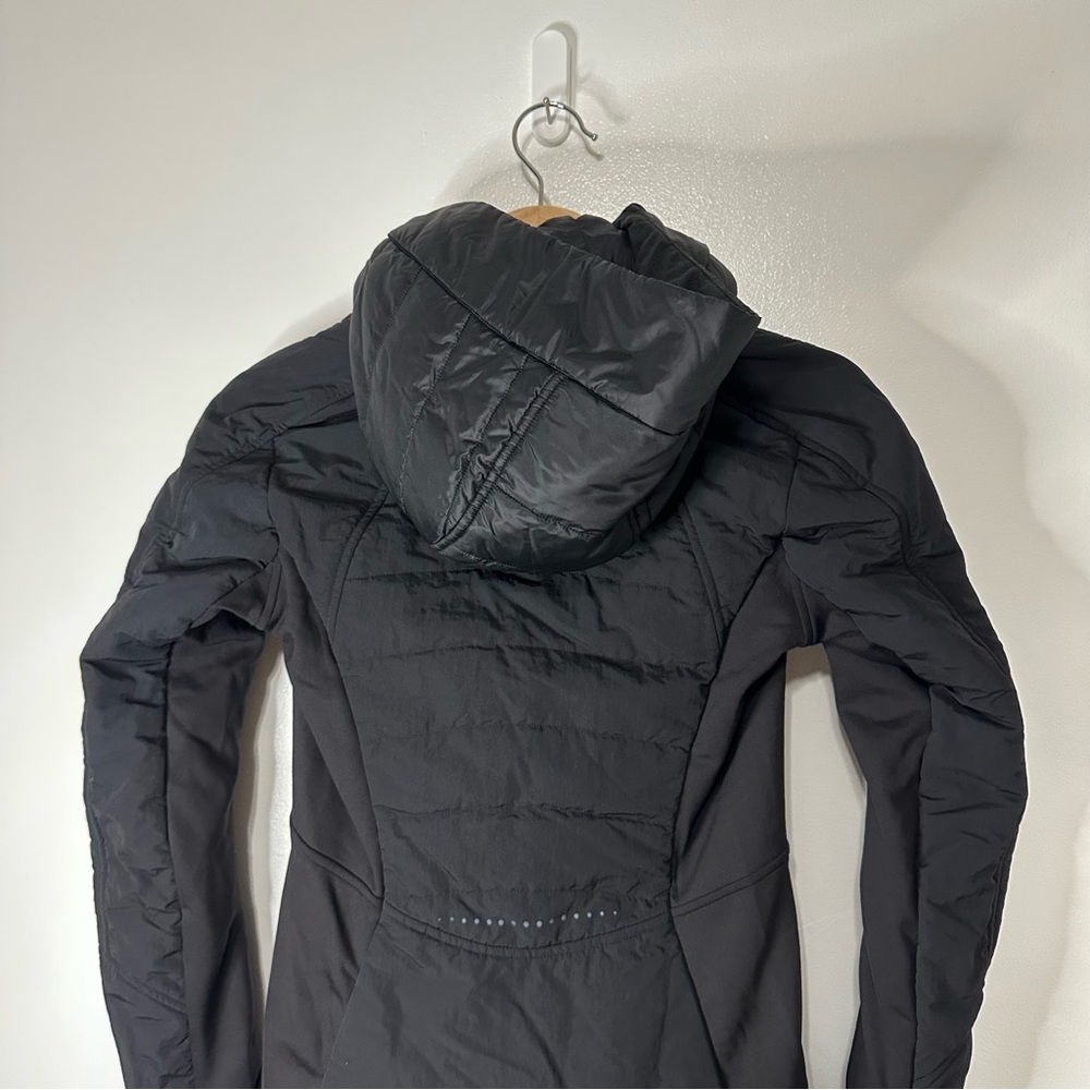 NWOT Lululemon Another Mile Jacket - Picture 10 of 11